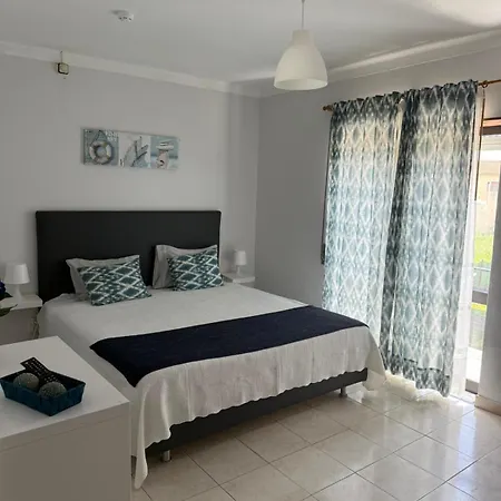 Dona Ines De Castro Atouguia Da Baleia