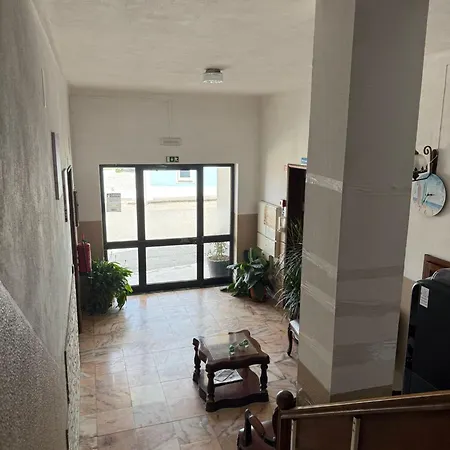 Dona Ines De Castro אנטוגויה דה באלייה